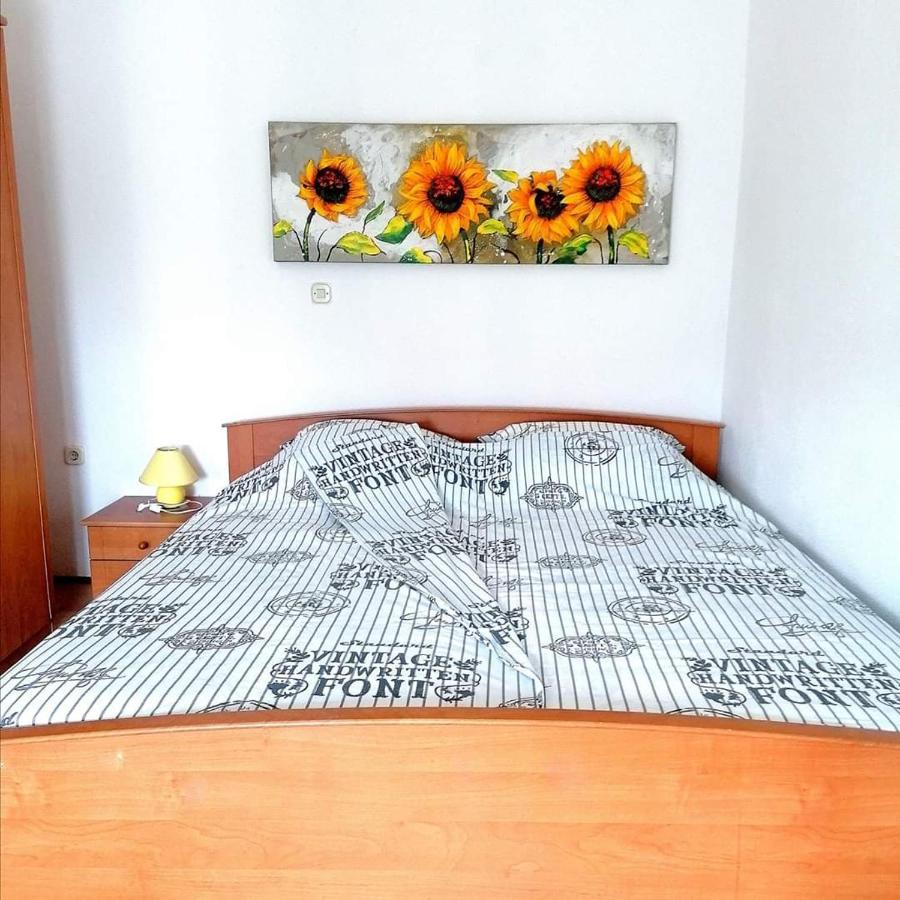 Apartmani ADRIATIC Rogoznica  Bagian luar foto