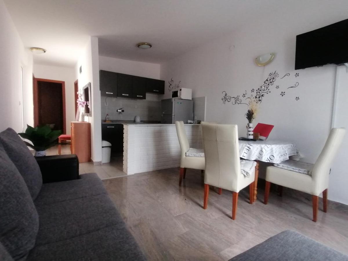 Apartmani ADRIATIC Rogoznica  Bagian luar foto