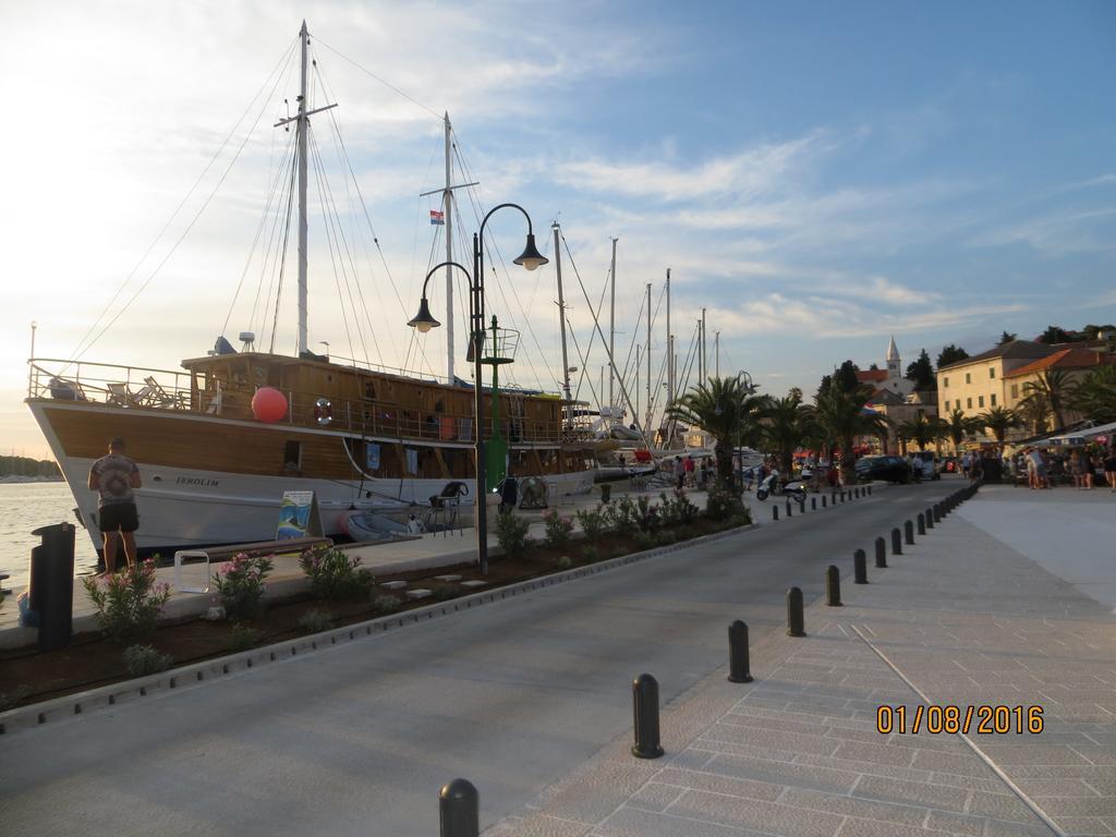 Apartmani ADRIATIC Rogoznica  Bagian luar foto